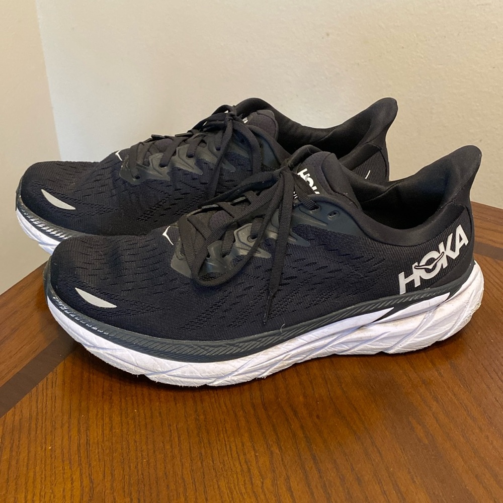 Hoka Clifton 8 men’s shoe size 11